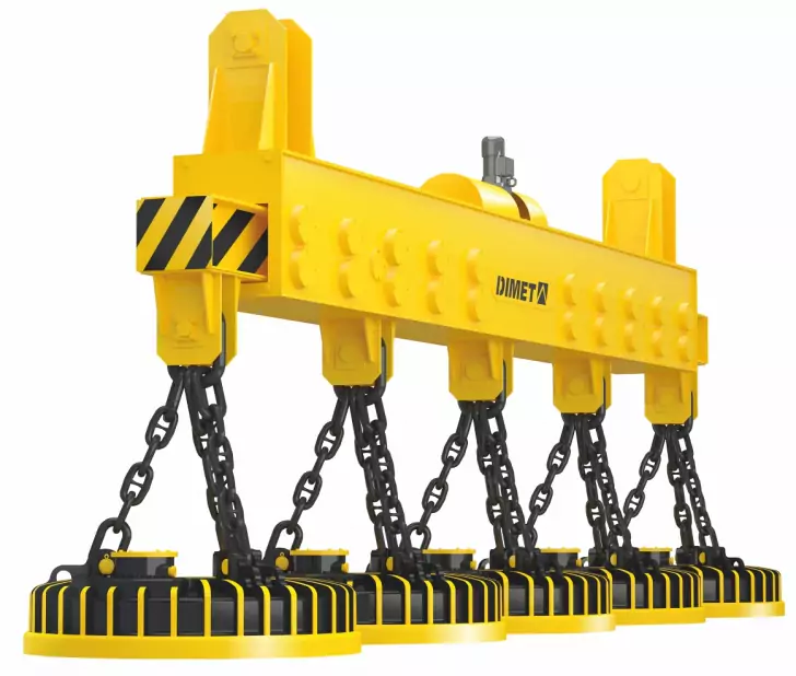 Magnetic spreader for the transport of long products